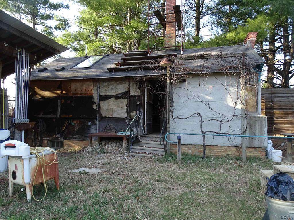 433 Coolbaugh Road - Photo 1