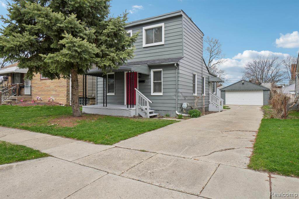 8619 Lozier Avenue - Photo 1