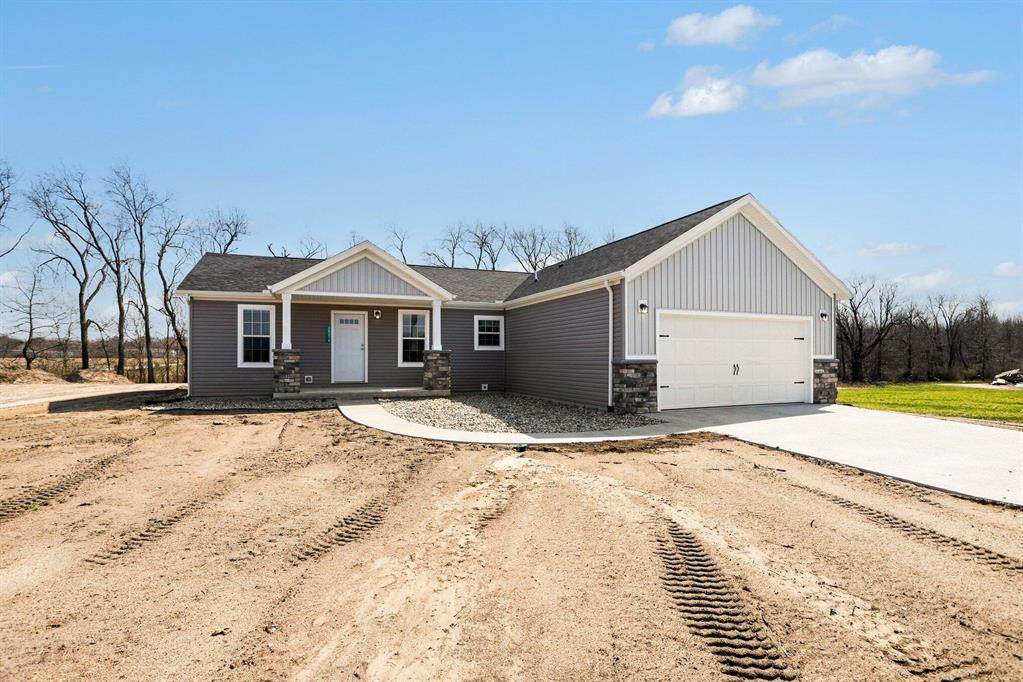 29216 Saddlebred Lane - Photo 1