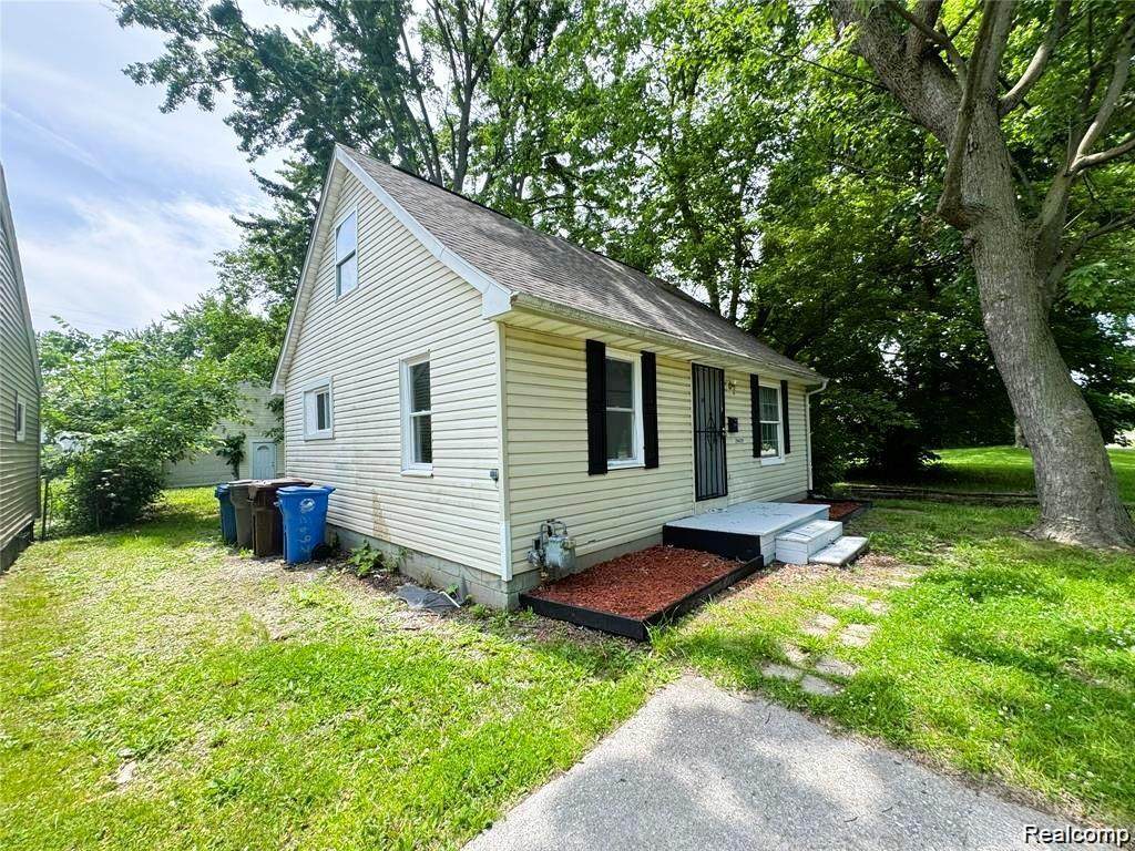 26439 Hopkins Street - Photo 1
