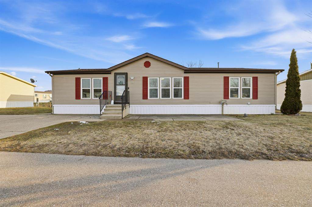8592 Gleaner Court - Photo 1