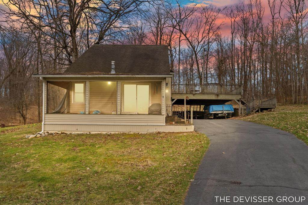 3136 Baseline Road - Photo 1