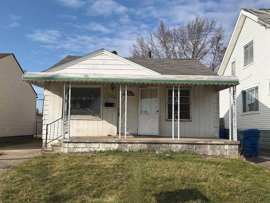 13635 Knox Avenue - Photo 1