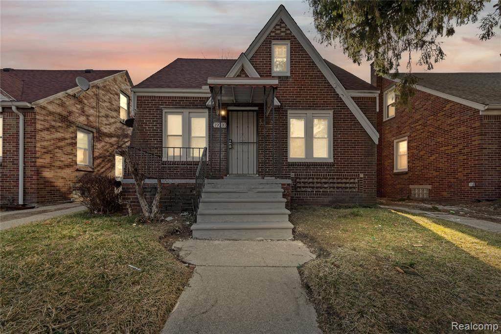 19210 Conley Street - Photo 1