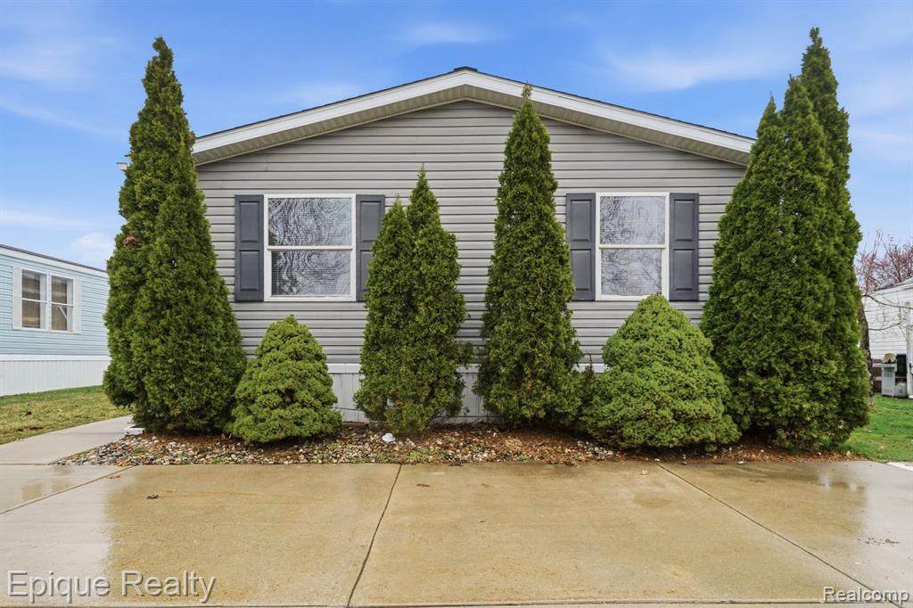 310 Greenwood - Photo 1