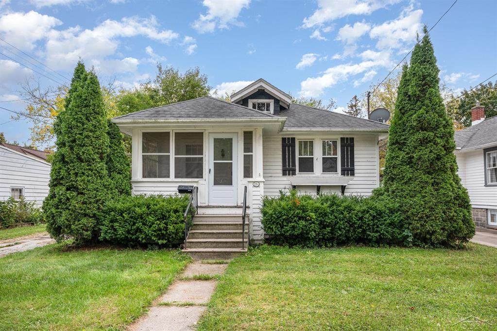 214 Goetz Street - Photo 1
