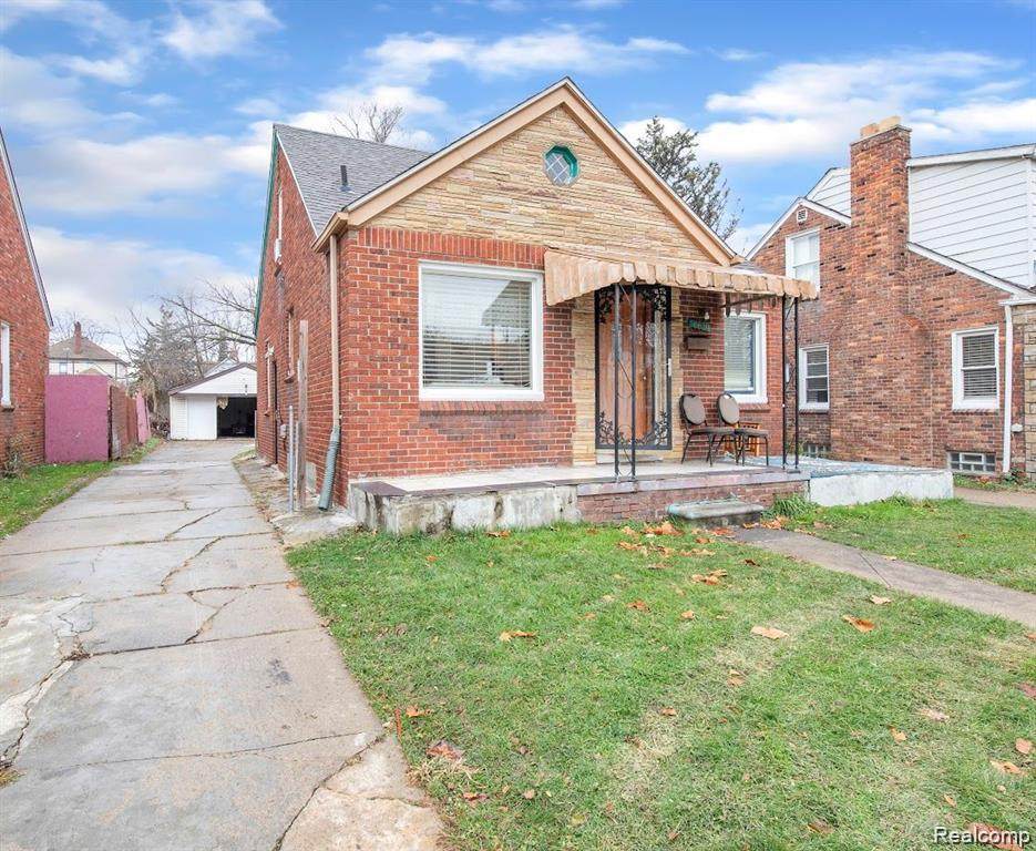 6839 Rosemont Avenue - Photo 1