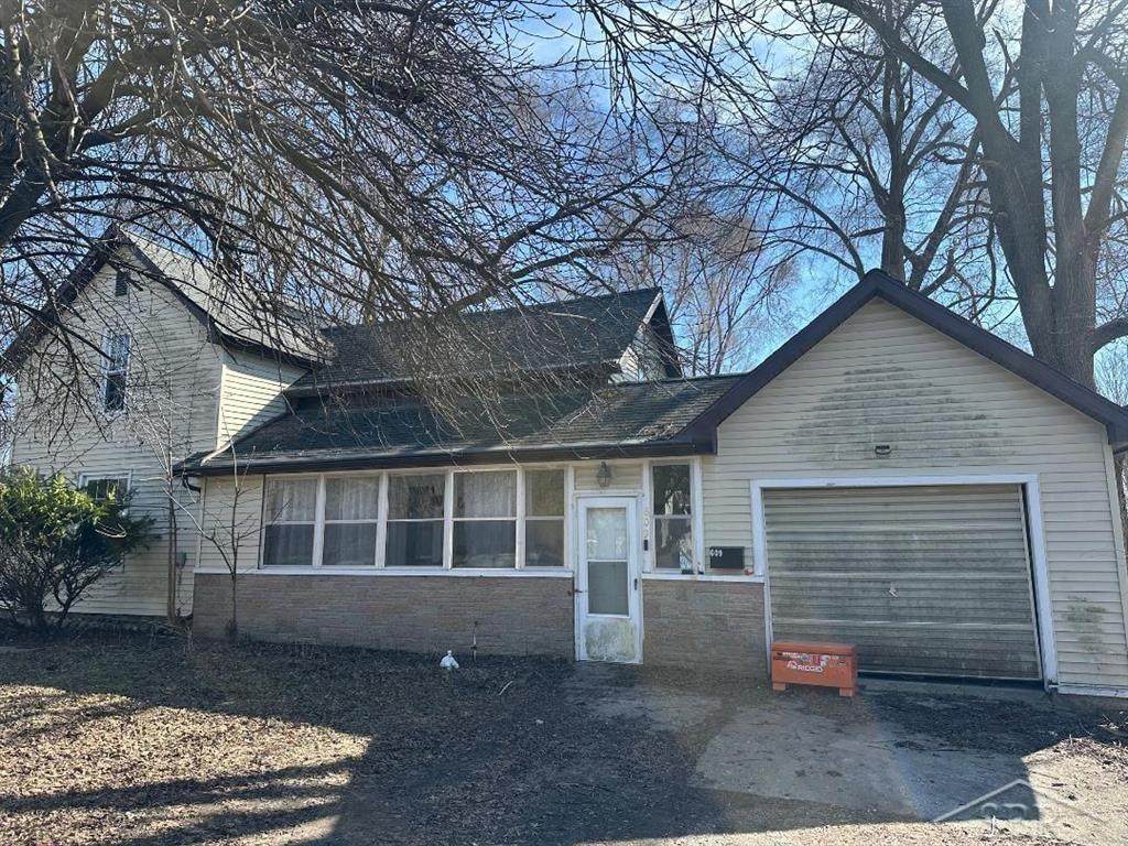 609 Olive Road - Photo 1