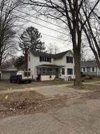 1014 Seventh Street - Photo 2