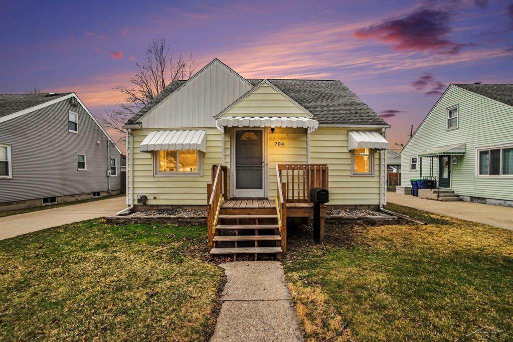 704 Marsac Street - Photo 1