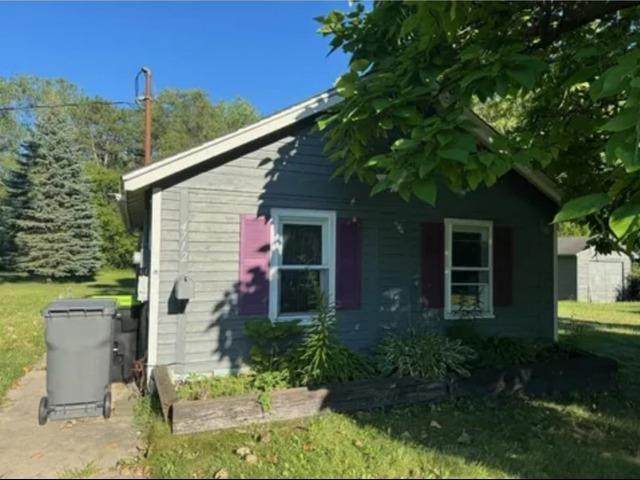 4712 Jefferson Avenue - Photo 1