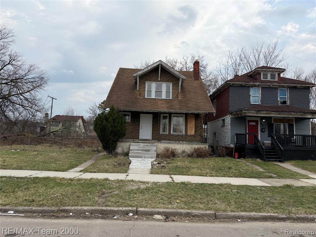 2301 Fullerton Street - Photo 1