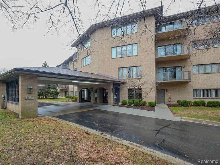 4040 Greenleaf Circle - Photo 1