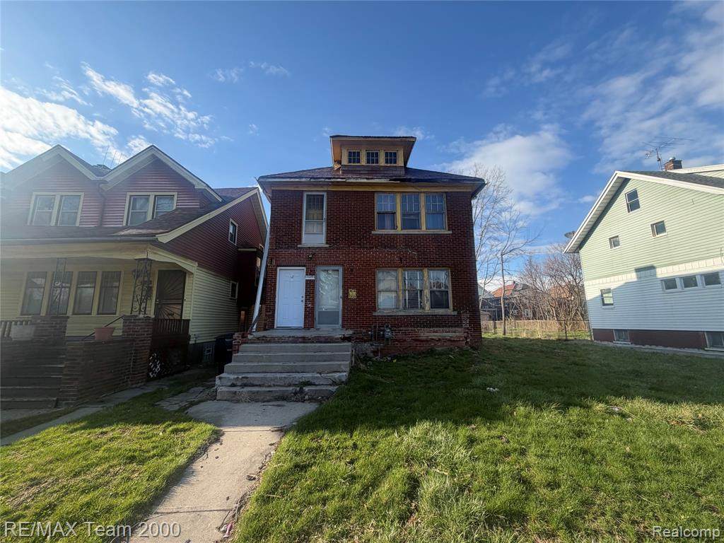 4300 Larchmont Street - Photo 1