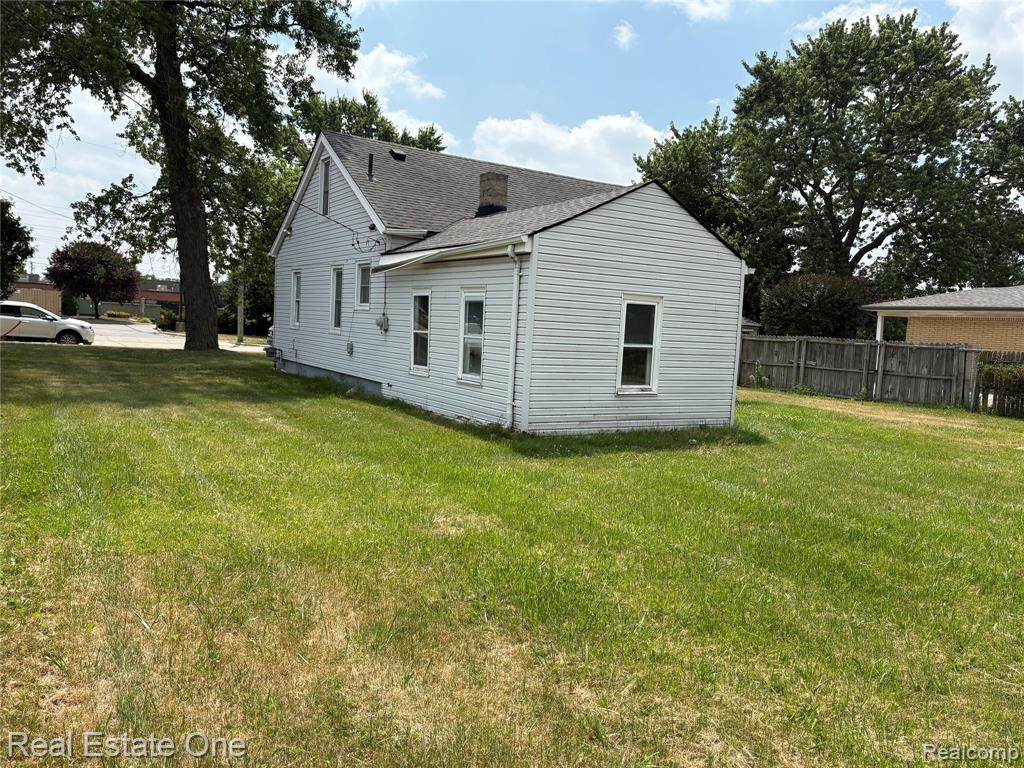 5873 Elmgrove Avenue - Photo 1