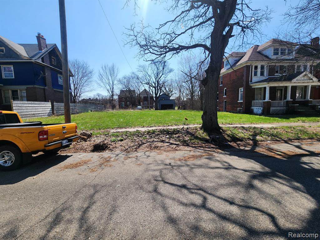 https://bt-photos.global.ssl.fastly.net/michigan/orig_boomver_1_653483157-2.jpg