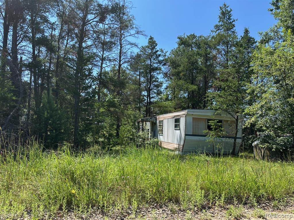 1022 Pine Ridge - Photo 1