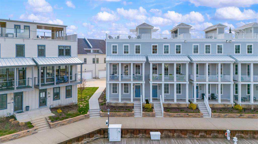152 Mariners Cove - Photo 1