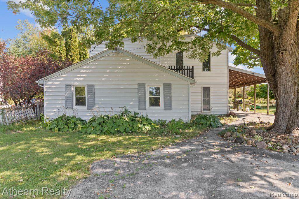 3375 Seymour Road - Photo 1