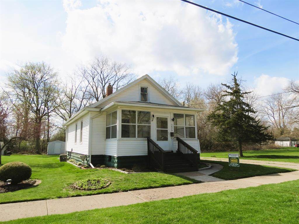 1424 Locust Street - Photo 1