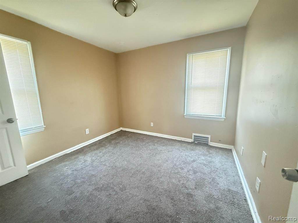 https://bt-photos.global.ssl.fastly.net/michigan/orig_boomver_1_653588759-2.jpg