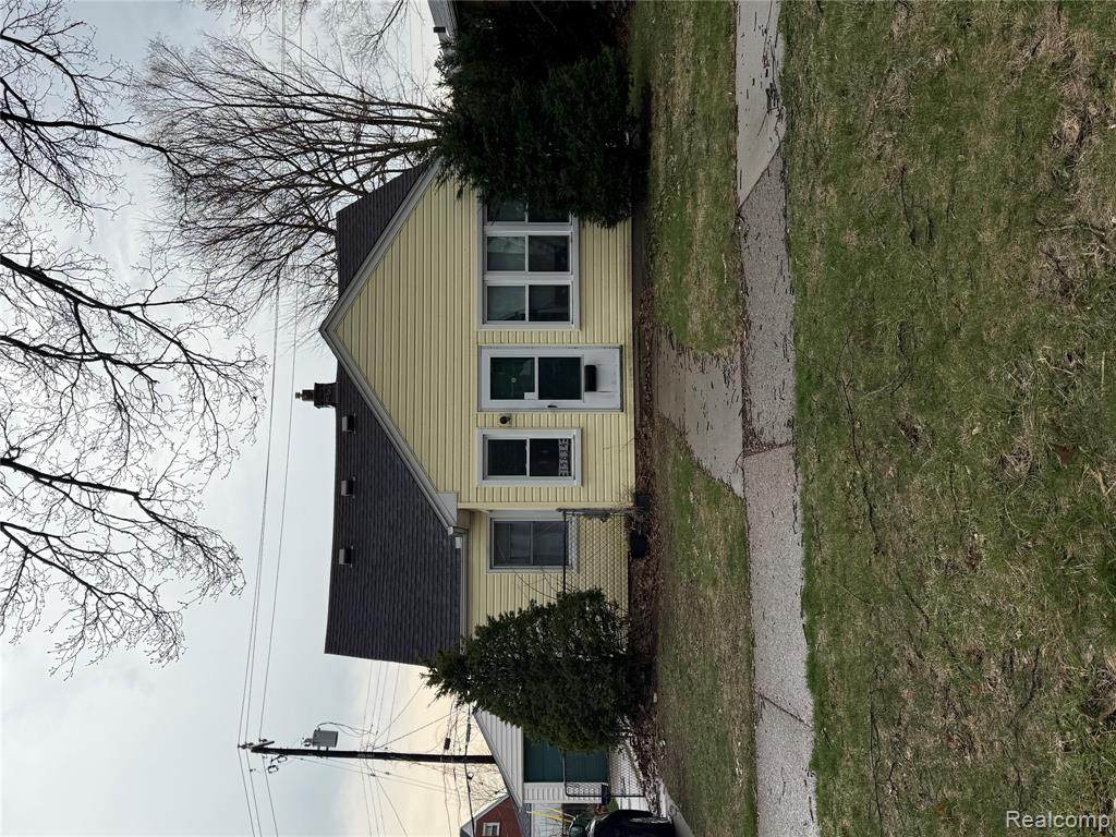 15834 Stephens Drive - Photo 1