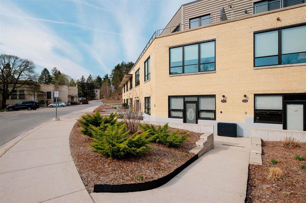 820-14 Red Drive - Photo 1
