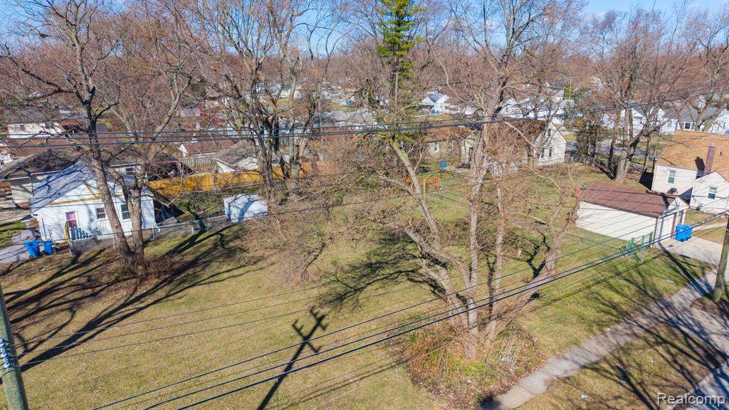 24300 Mcdonald Street - Photo 1