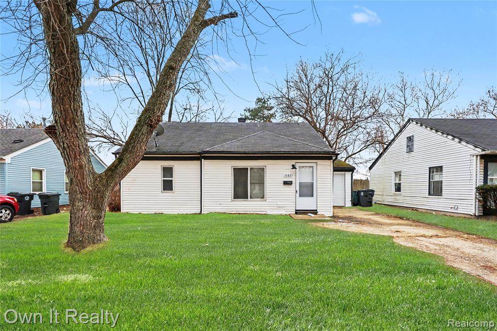 10821 Albany Street - Photo 1
