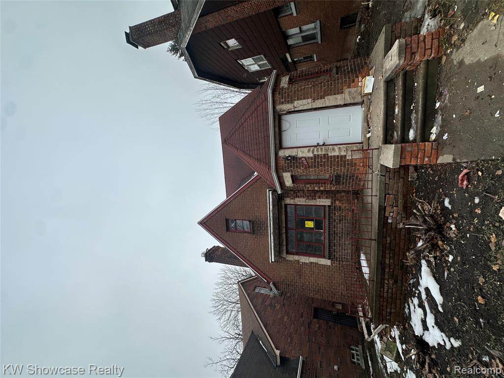 9165 Manor Street - Photo 1
