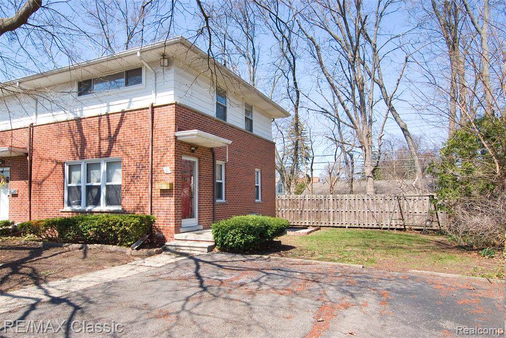 2604 Rochester Road - Photo 1