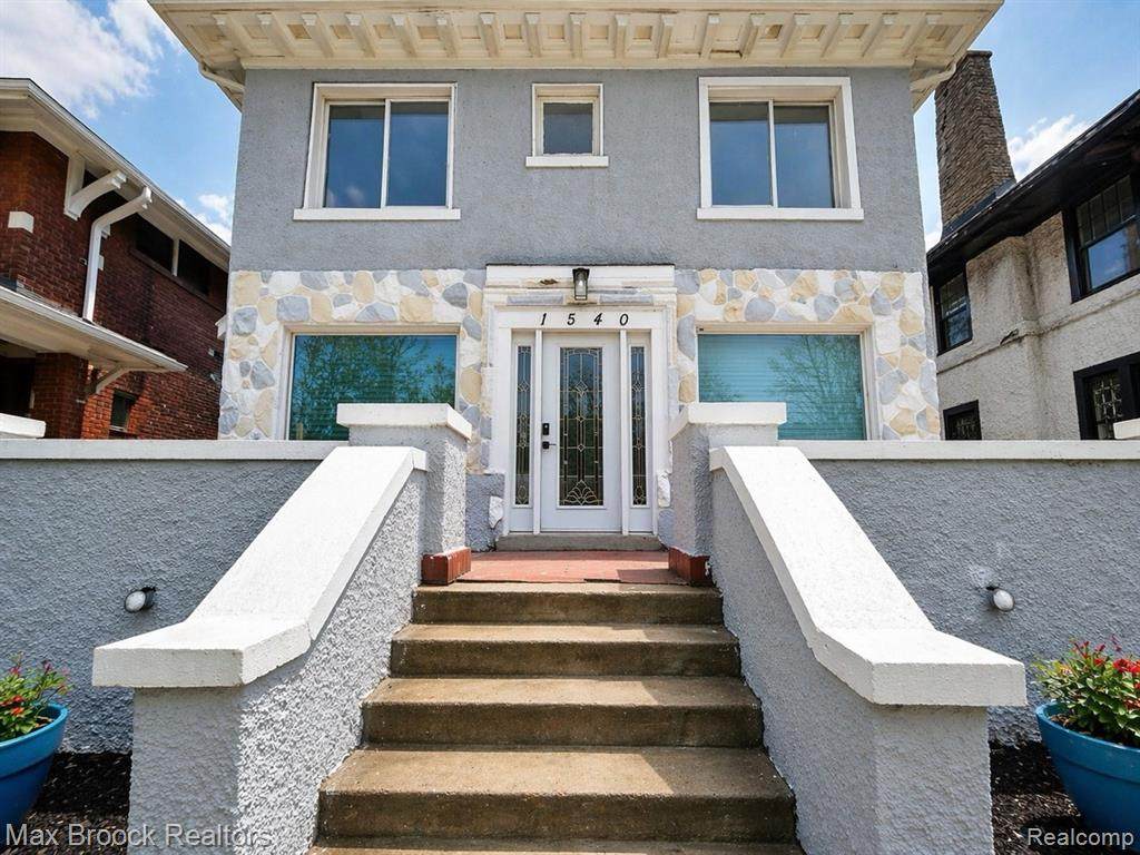 1540 Atkinson Street - Photo 1