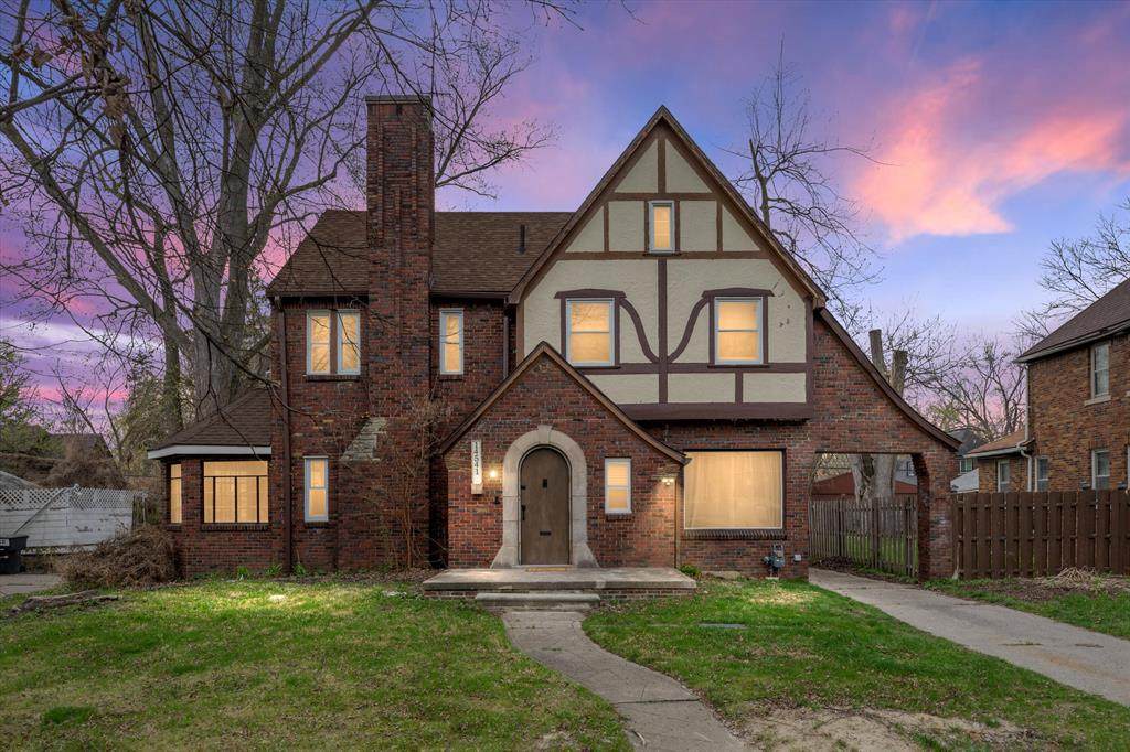 14541 Woodmont Avenue - Photo 1