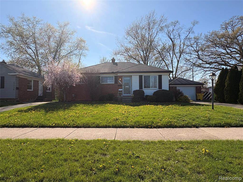 23349 Roxana Avenue - Photo 1