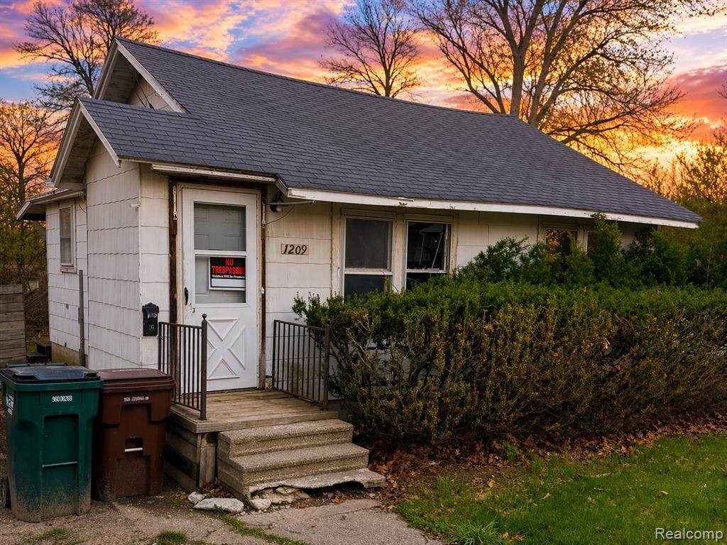 1209 Lathrop Street - Photo 1