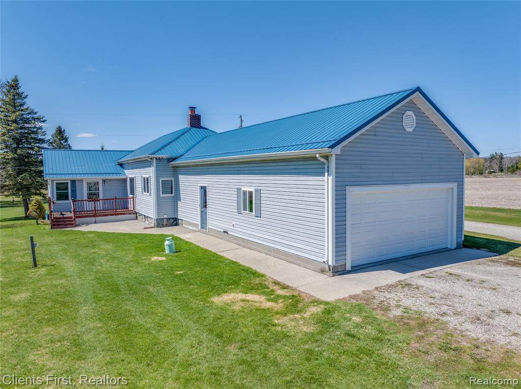 342 Chambers Road - Photo 1