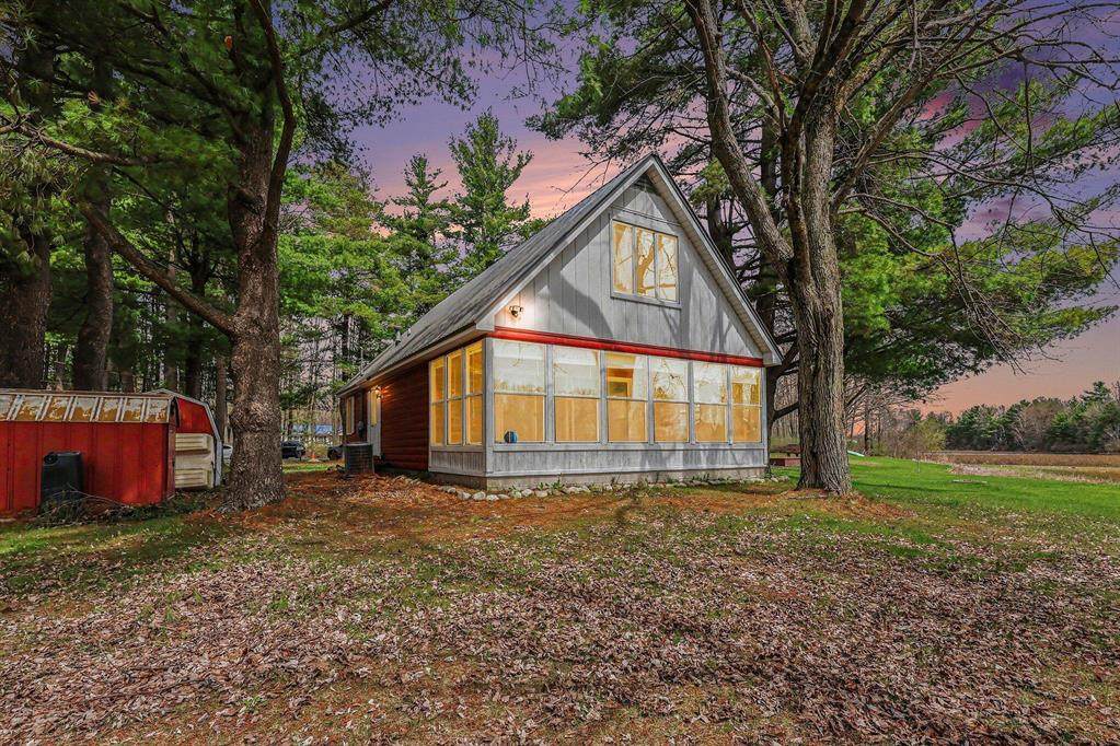 1556 James Street - Photo 1