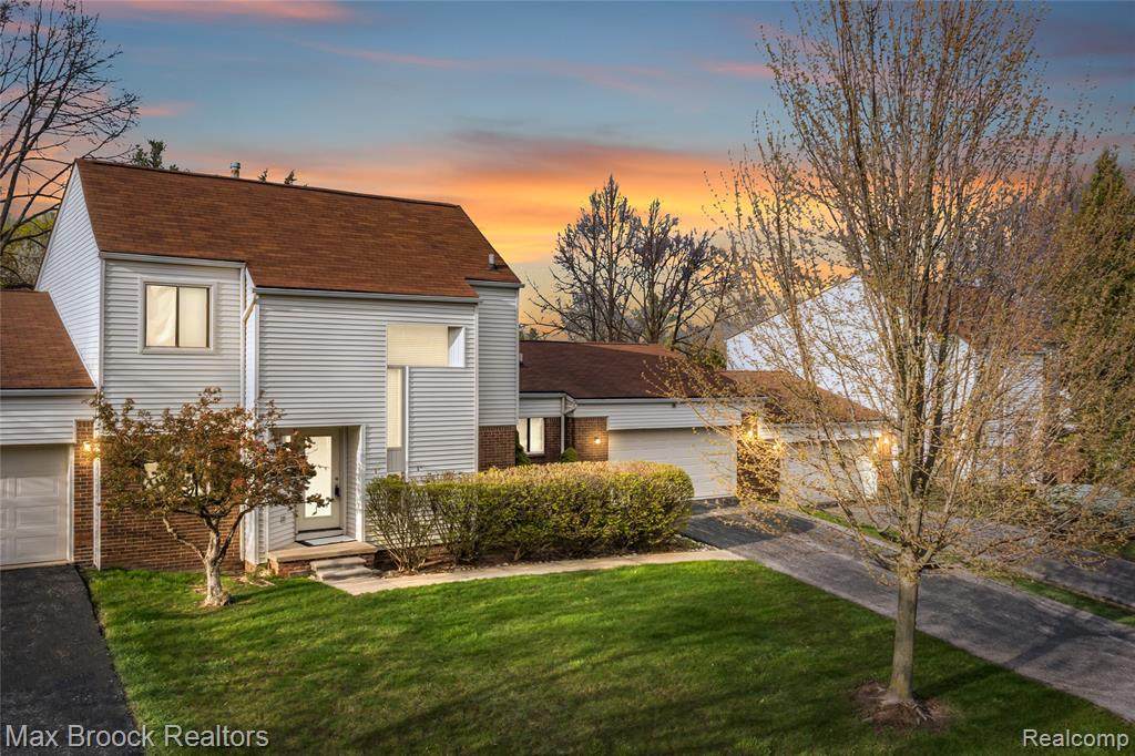 5324 Fairway Court - Photo 1