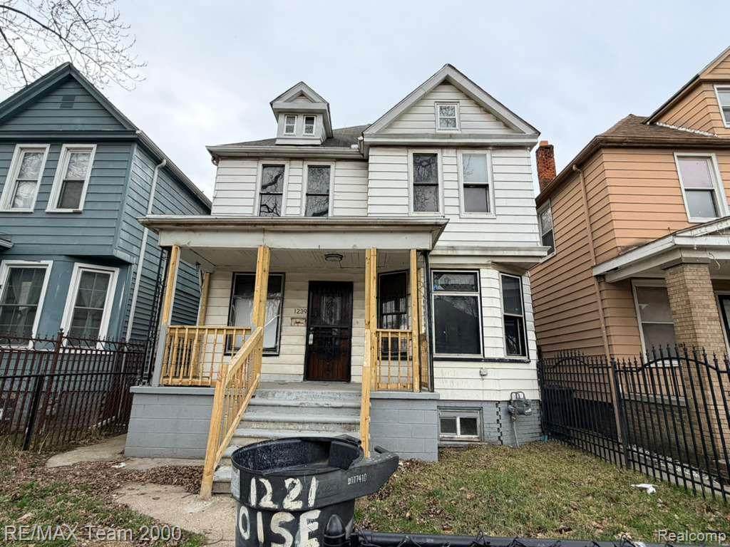 1239 Livernois Avenue - Photo 1