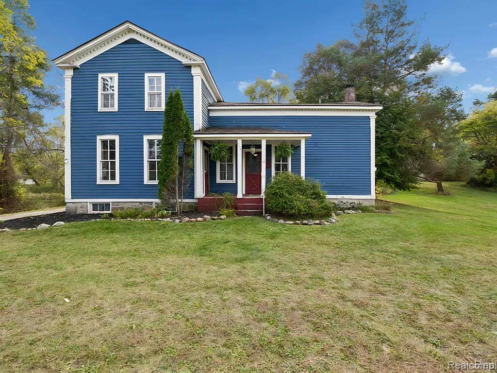 13278 9 Mile Road - Photo 1