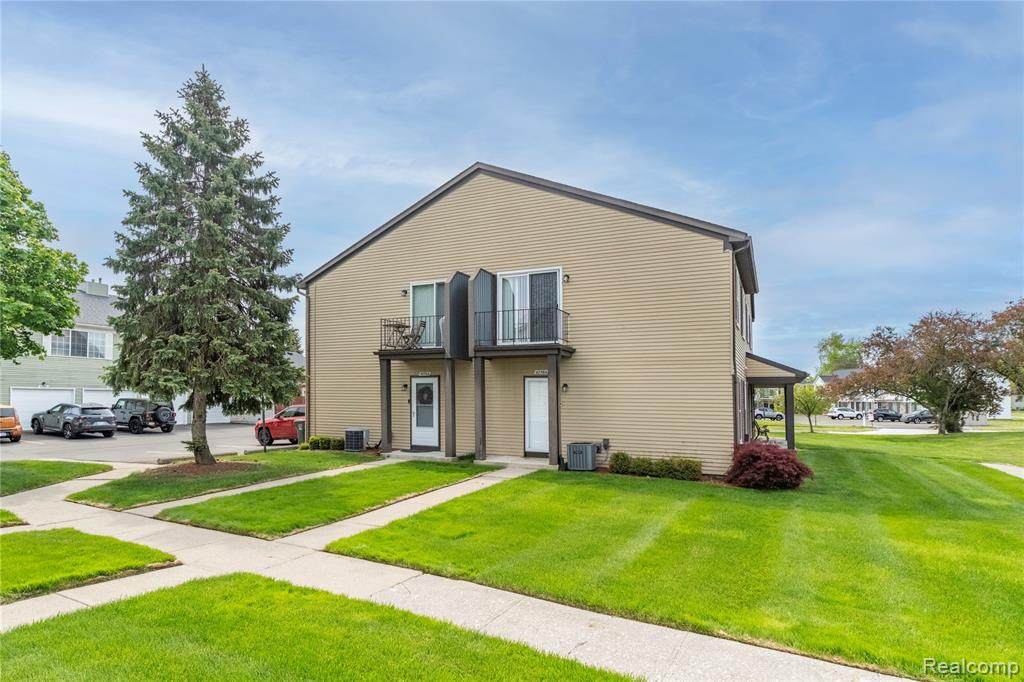 42564 Saratoga Road - Photo 1