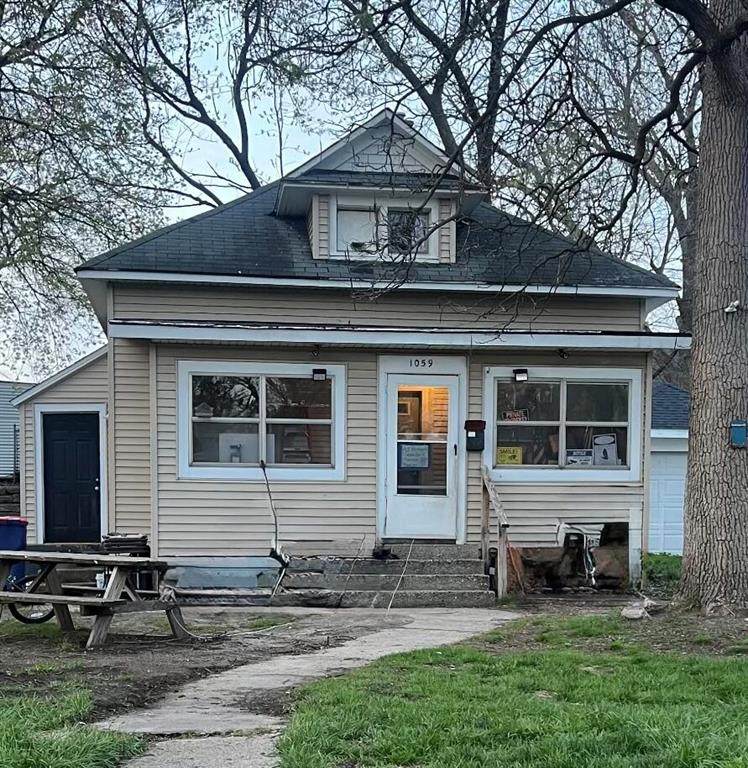 1059 Sherman Street - Photo 1