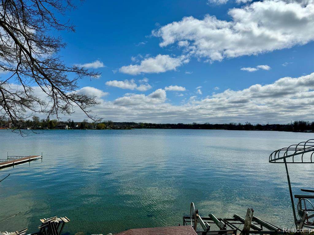 https://bt-photos.global.ssl.fastly.net/michigan/orig_boomver_1_653868615-2.jpg