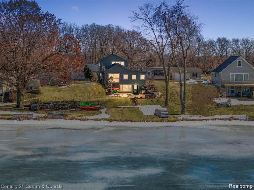 222 Ackerson Lake Drive - Photo 1