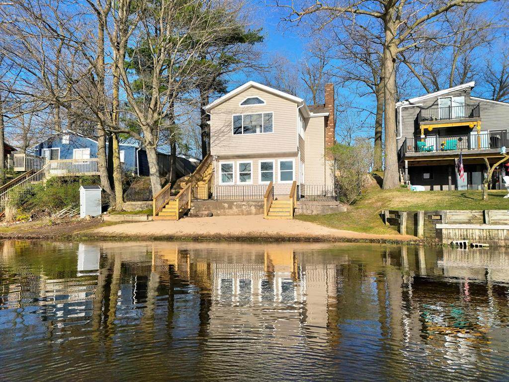 10463 Poplar Drive - Photo 1