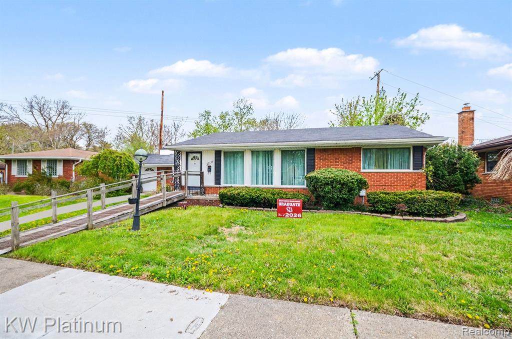 20421 Kenmore Avenue - Photo 1