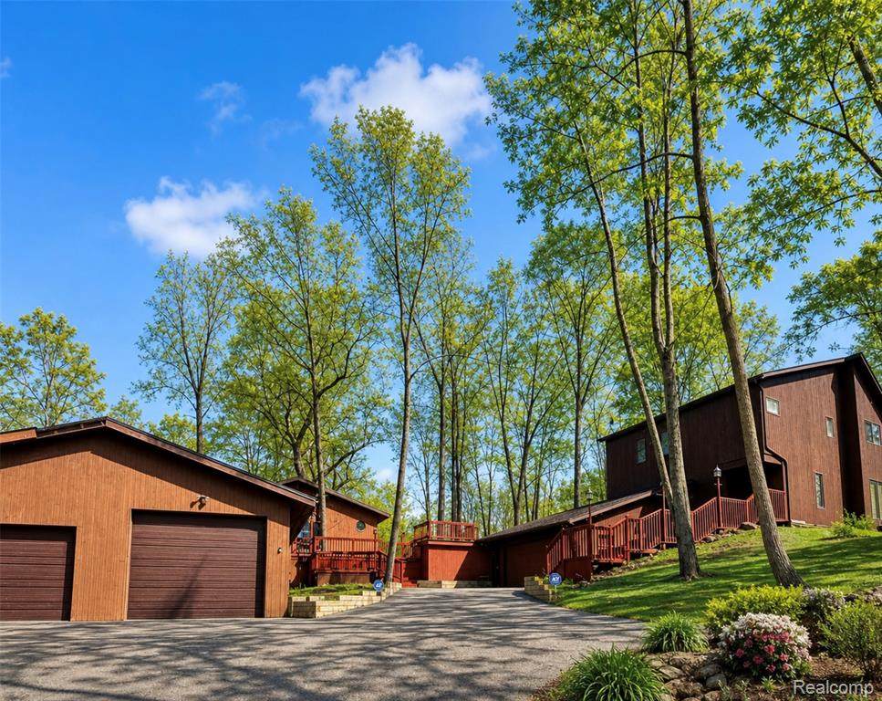 10655 Beardslee Road - Photo 1