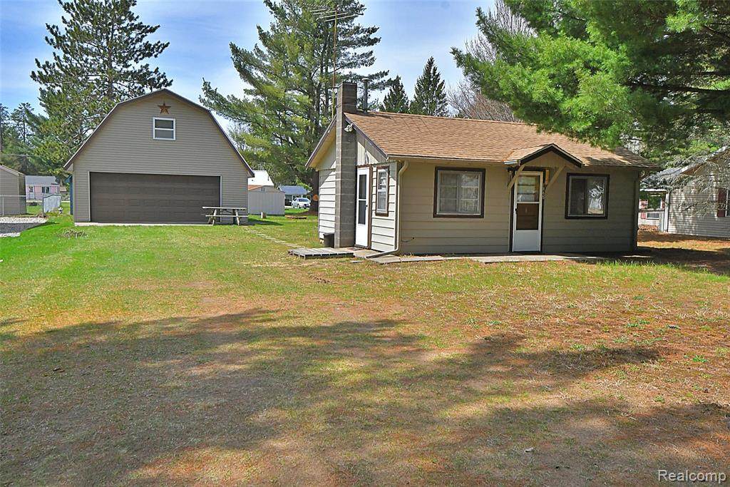 1865 Mullet Avenue - Photo 1