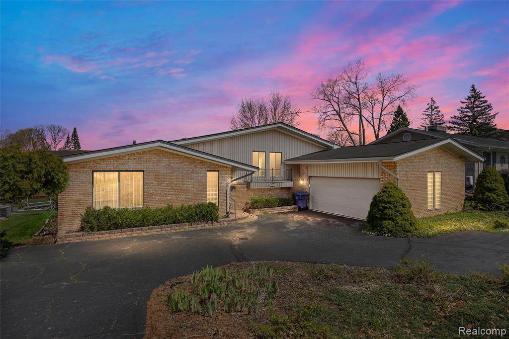3036 Shawnee Lane - Photo 1