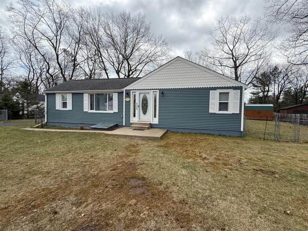 5772 Oak Street - Photo 1